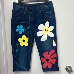 40. Painted capri jean’s, 4 pockets, button fly, Size S, painted on front only
